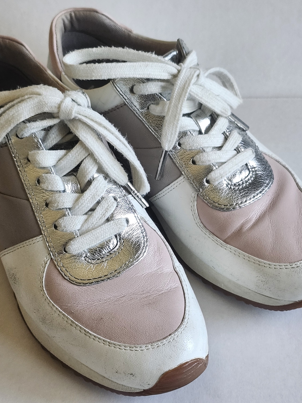 MICHAEL KORS Pink White Silver Leather Trainer Tennis Shoes Womens 7M 37M HJ16L